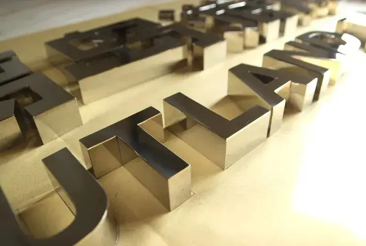 最小能做多大？6种惯用发光字可制作长度汇总3